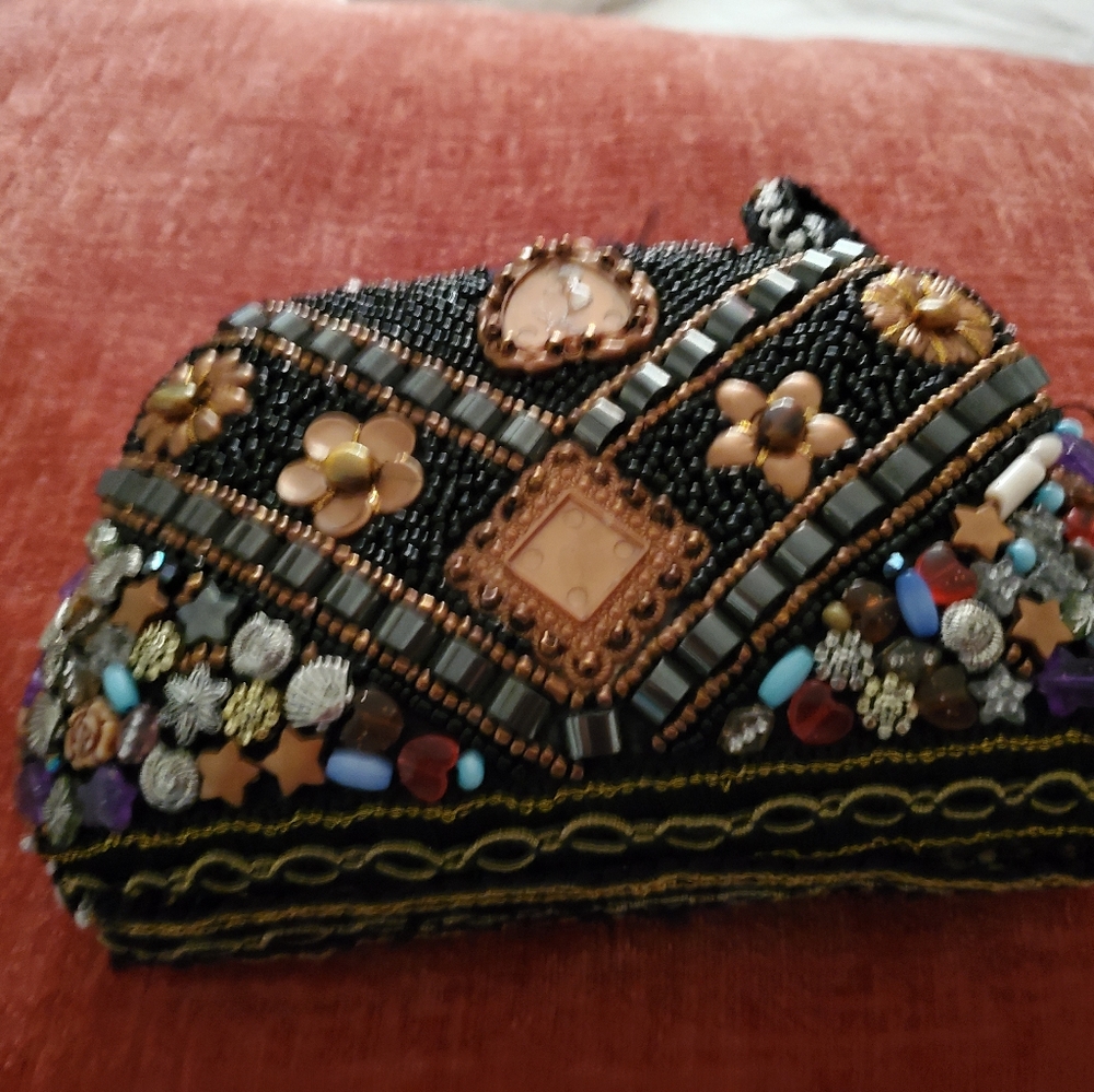 Purse - Picture 3 of 11